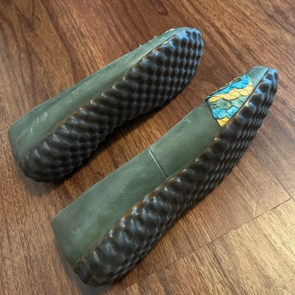 Super cute ballet flats with fish pattern. Safiya size 24cm (women’s 7 narrow). - Picture 5 of 6